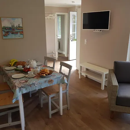 Ferienhaus Haus Wellenrauschen *